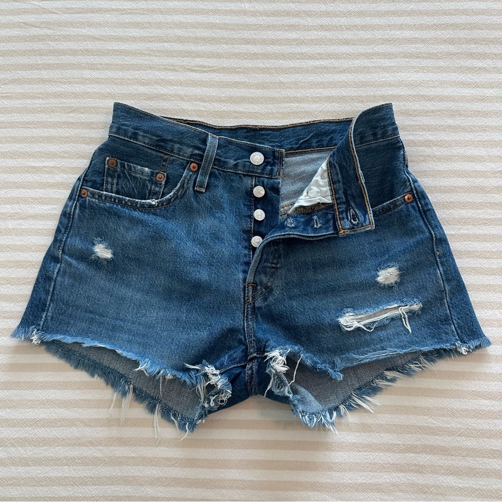 Levi's 501 Cut Off Jean Shorts